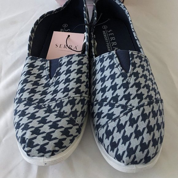 Serra Ladies Memory Foam Canvas Slip-on Sneakers Flat Shoes Sz 9 Navy Print NEW - Picture 6 of 10